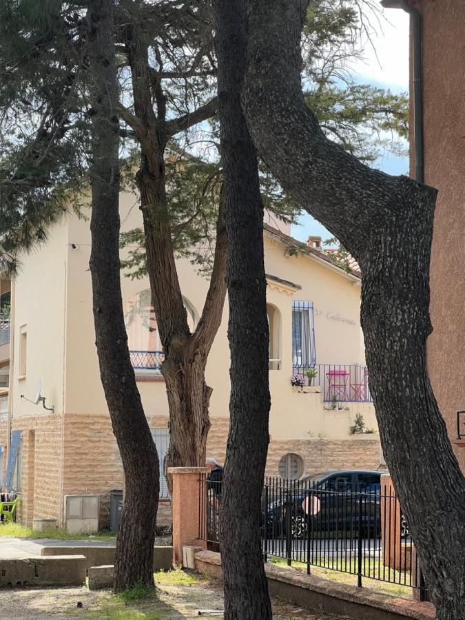 Grand F3 Vue Centre Proche Commerces *